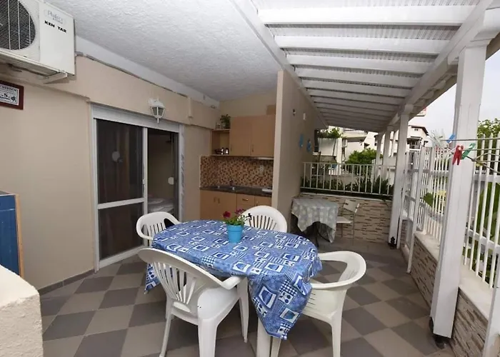 Sammys Apartamento Nea Poteidaia